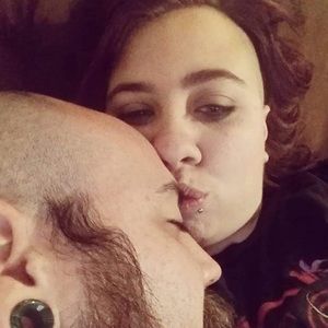 Meet your Posher, Leigh